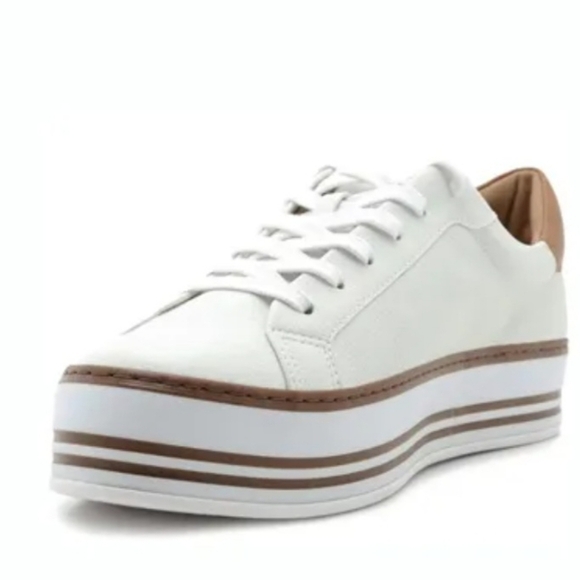 AnaCapri Paula Platform Sneaker. Ladies Size 8 (38) - Picture 4 of 12